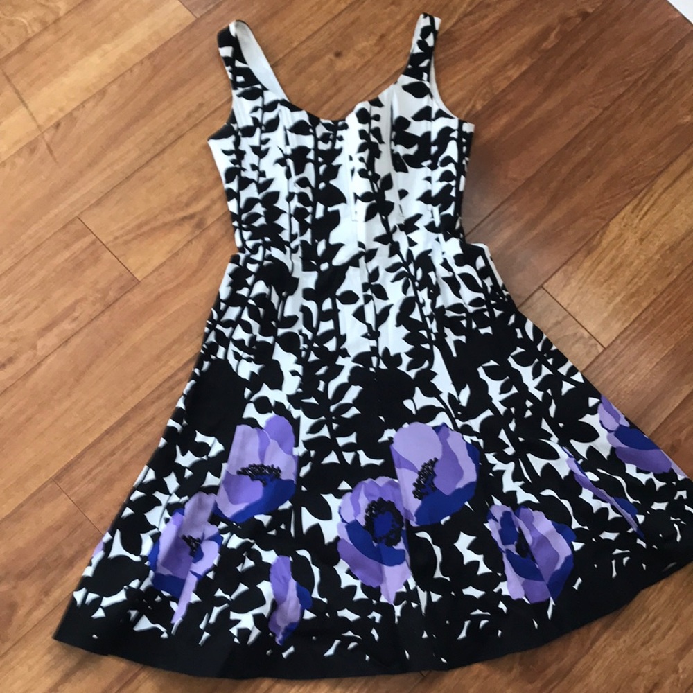 Women’s dress